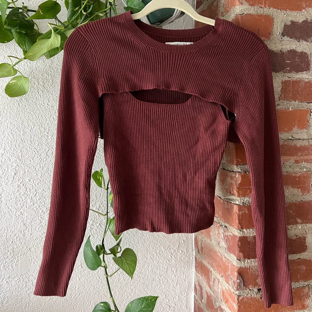 Abercrombie shrug sweater and tank set - maroon